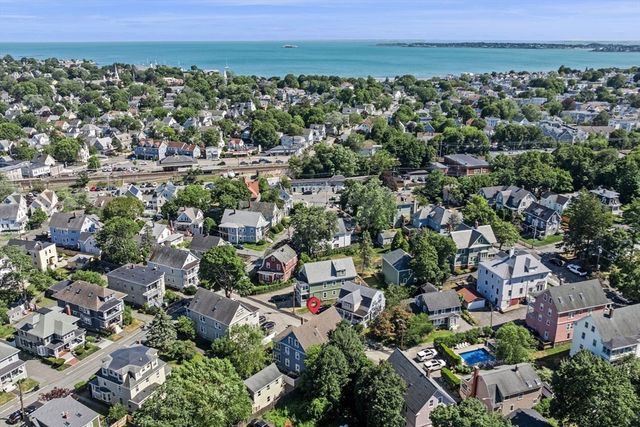 4 Valley Rd 2, Swampscott, MA 01907