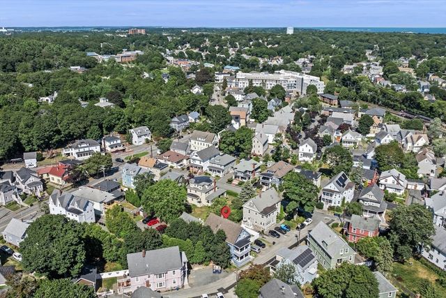 4 Valley Rd 2, Swampscott, MA 01907