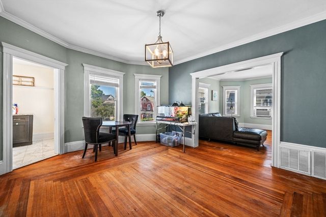 4 Valley Rd 2, Swampscott, MA 01907