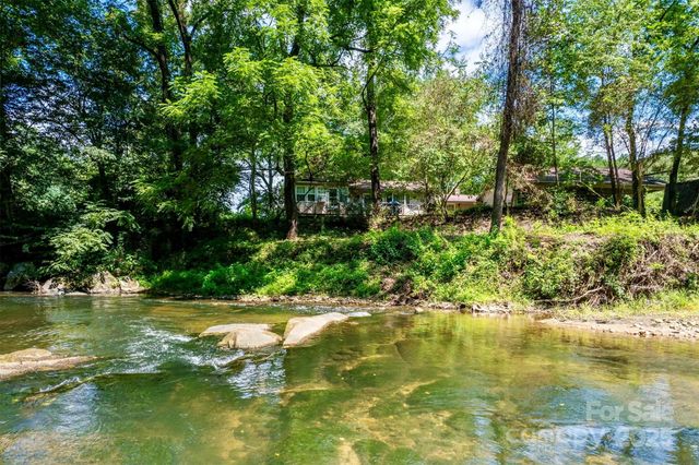 3050 Old Johns River Road, Collettsville, NC 28611