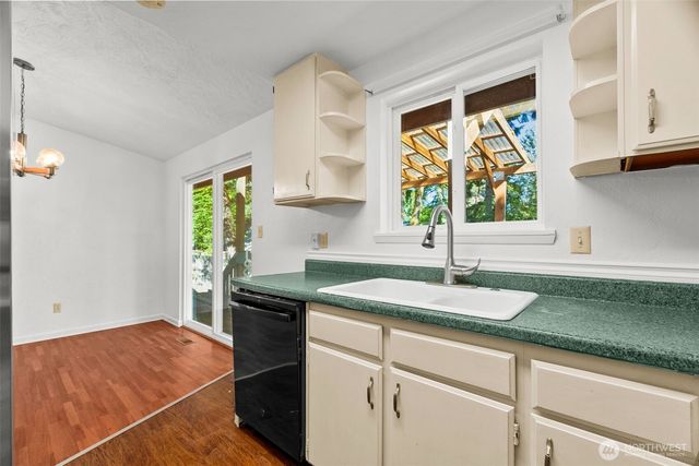 2510 17th Avenue NW, Olympia, WA 98502