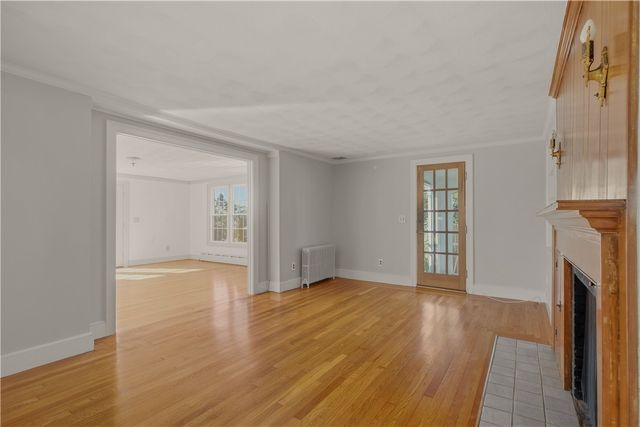 8 Fort Hill Road, Bristol, RI 02809