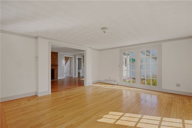 8 Fort Hill Road, Bristol, RI 02809