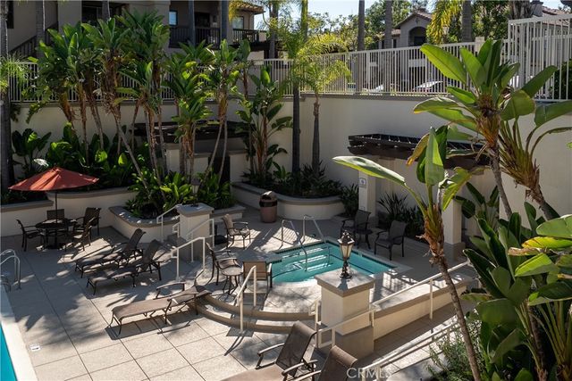 2960 Champion 710, Tustin, CA 92782