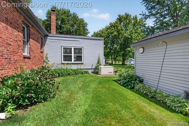 10800 7 Mile Road, Salem Township, MI 48167