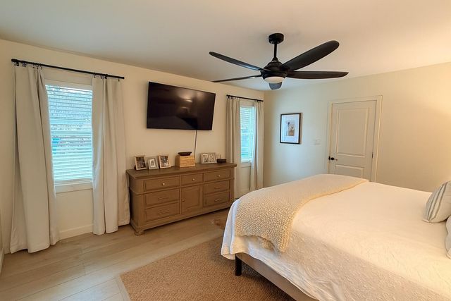 2 Skyeman Drive, Charleston, SC 29414