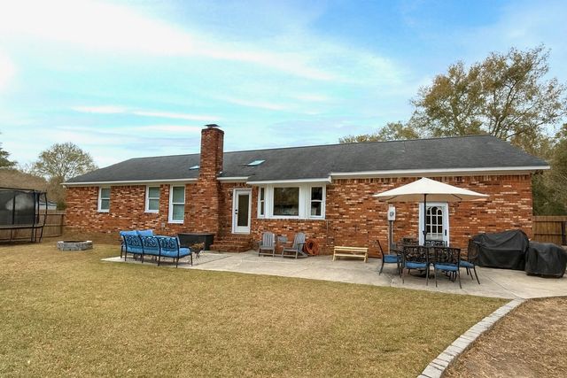 2 Skyeman Drive, Charleston, SC 29414