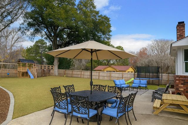 2 Skyeman Drive, Charleston, SC 29414