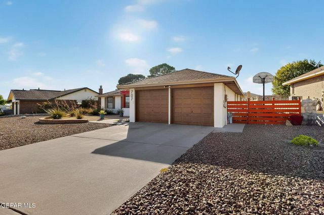 707 Tepic Drive, El Paso, TX 79912
