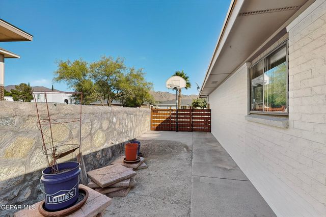 707 Tepic Drive, El Paso, TX 79912