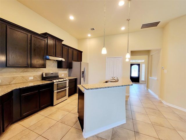 9415 Harmony Lake Lane, Rosenberg, TX 77469