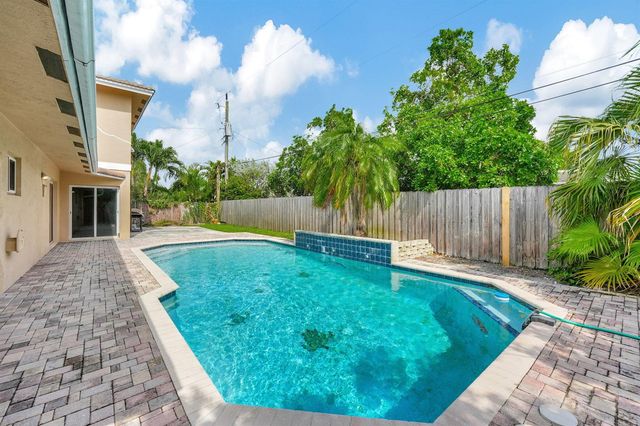 1300 NE 26th Avenue NE, Pompano Beach, FL 33062