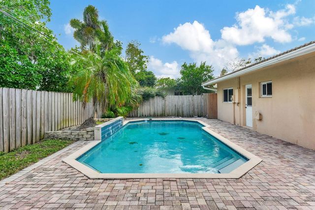 1300 NE 26th Avenue NE, Pompano Beach, FL 33062