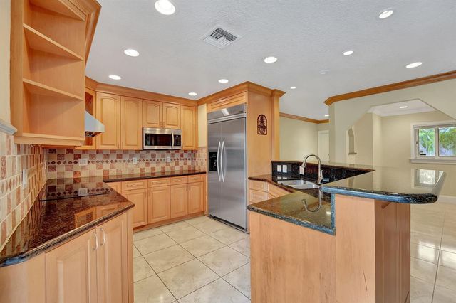 1300 NE 26th Avenue NE, Pompano Beach, FL 33062