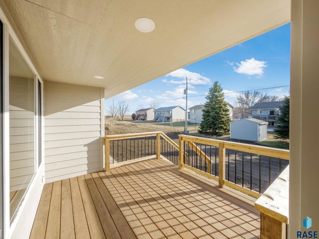 1505 E Carol St Street, Sioux Falls, SD 57104