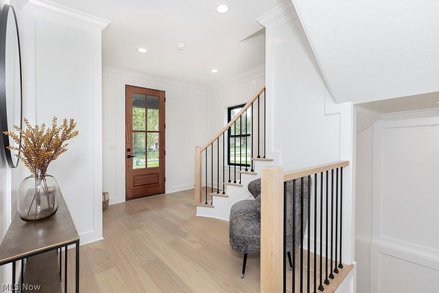514 Kenilworth Road, Bay Village, OH 44140