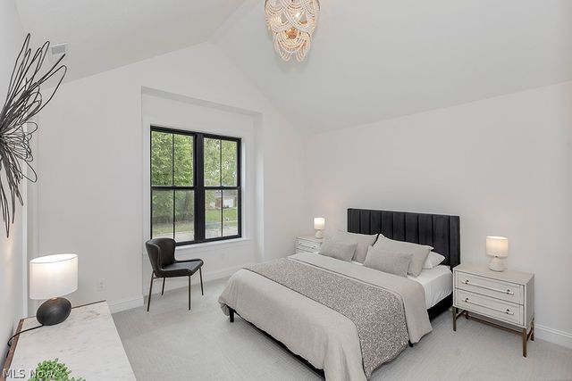 514 Kenilworth Road, Bay Village, OH 44140