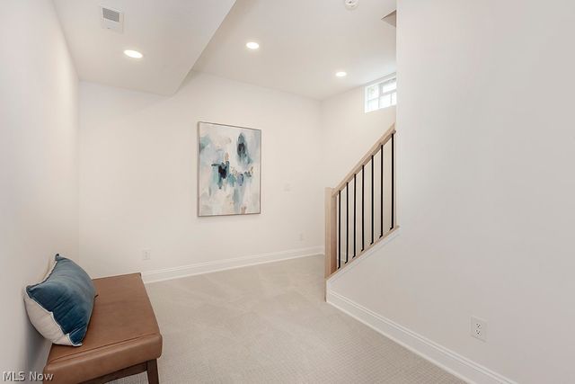 514 Kenilworth Road, Bay Village, OH 44140