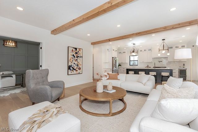 514 Kenilworth Road, Bay Village, OH 44140