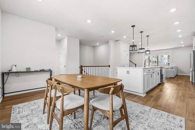 20813 WOOD QUAY DR, Sterling, VA 20166