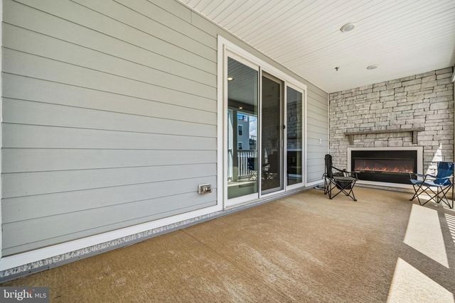 20813 WOOD QUAY DR, Sterling, VA 20166