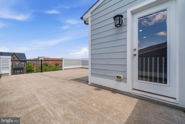 20813 WOOD QUAY DR, Sterling, VA 20166