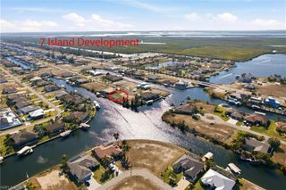 913 NW 39th AVE, Cape Coral, FL 33993