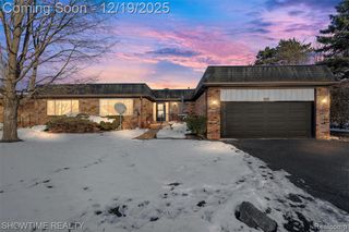 24235 Wildbrook Court, Southfield, MI 48034