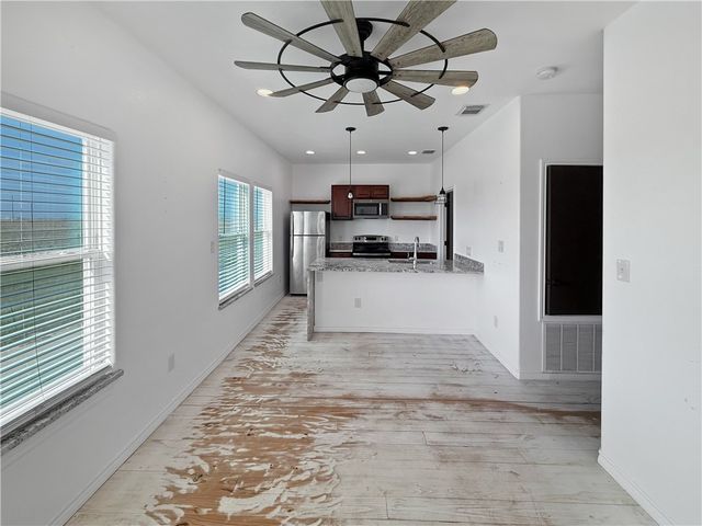 134 W Palm Beach Road, Port Aransas, TX 78373