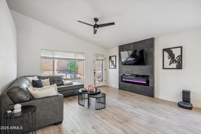 4440 E TETHER Trail, Phoenix, AZ 85050