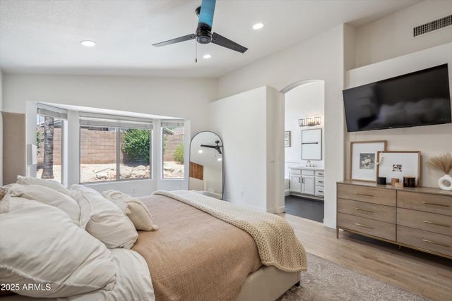 4440 E TETHER Trail, Phoenix, AZ 85050