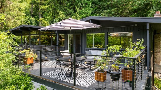 20200 37th Avenue NE, Lake Forest Park, WA 98155