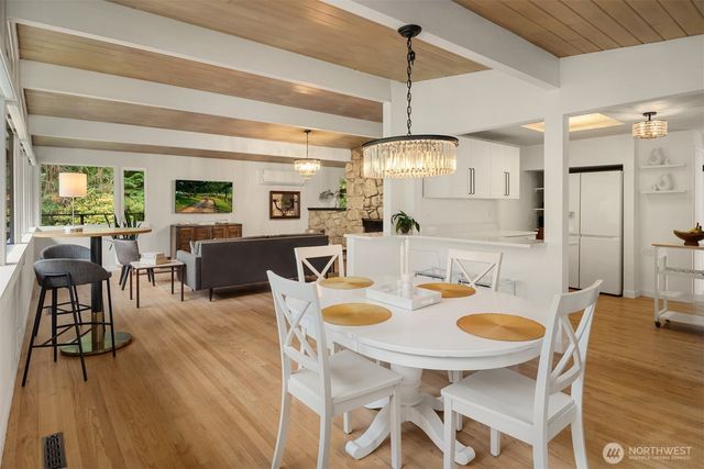 20200 37th Avenue NE, Lake Forest Park, WA 98155