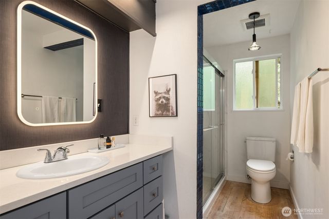 20200 37th Avenue NE, Lake Forest Park, WA 98155