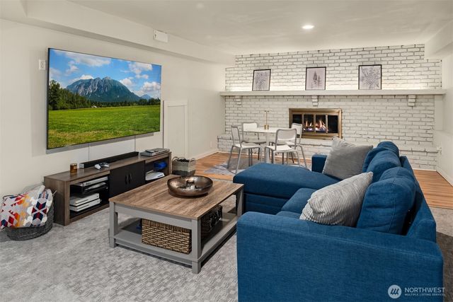 20200 37th Avenue NE, Lake Forest Park, WA 98155