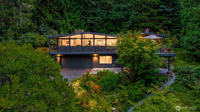 20200 37th Avenue NE, Lake Forest Park, WA 98155