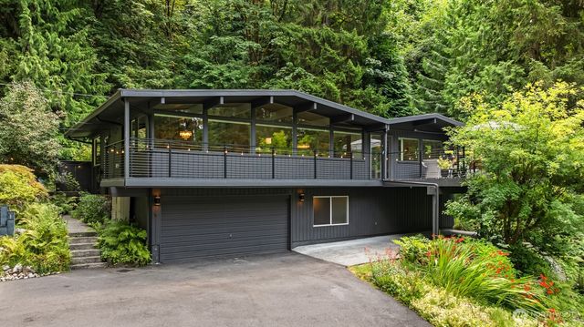 20200 37th Avenue NE, Lake Forest Park, WA 98155