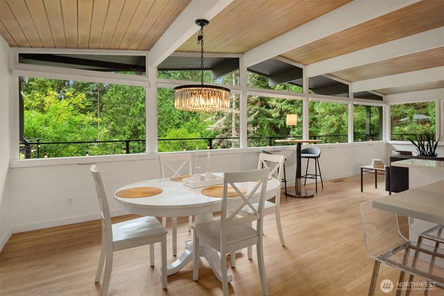 20200 37th Avenue NE, Lake Forest Park, WA 98155
