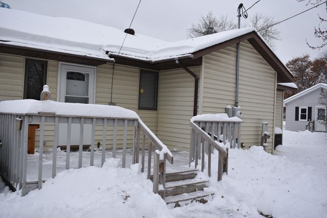 861 83rd Avenue NE, Spring Lake Park, MN 55432