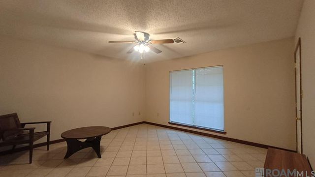 604 J W Davis Dr, Hammond, LA 70403