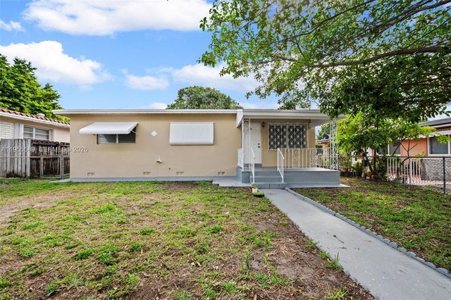 42 E 16th St, Hialeah, FL 33010