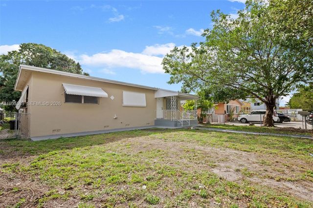 42 E 16th St, Hialeah, FL 33010