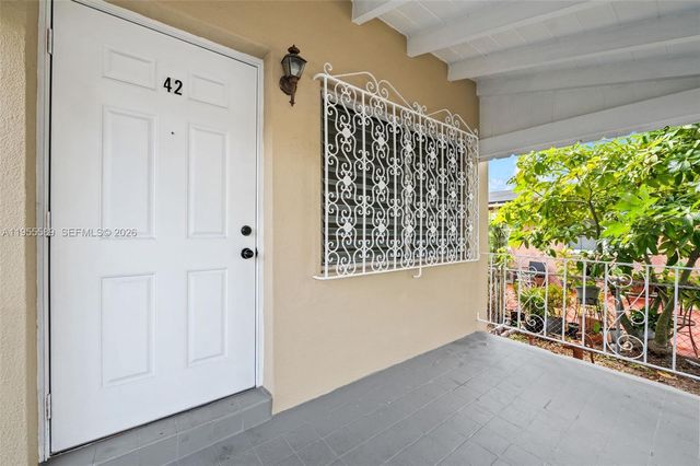 42 E 16th St, Hialeah, FL 33010