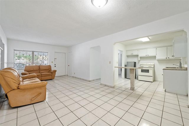 42 E 16th St, Hialeah, FL 33010