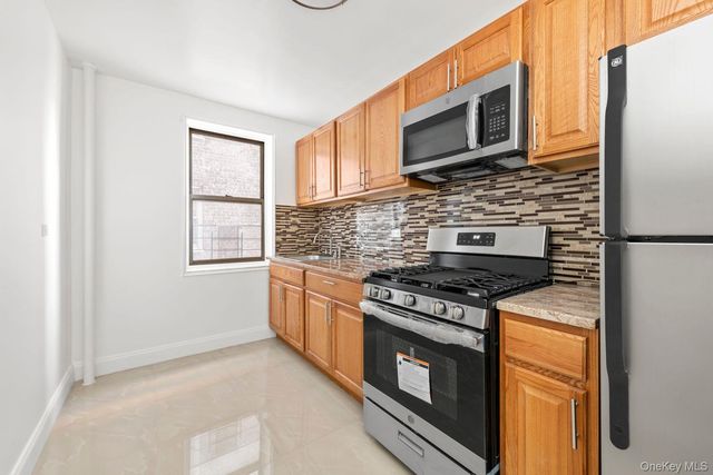 180 Van Cortlandt Park S 3B, Bronx, NY 10463