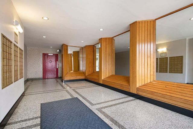 180 Van Cortlandt Park S 3B, Bronx, NY 10463