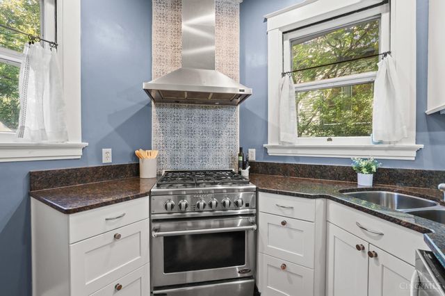 3290 Observatory Avenue, Cincinnati, OH 45208