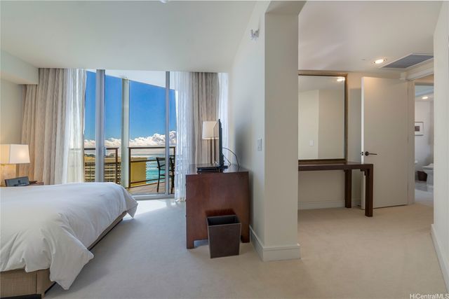 223 Saratoga Road 3710, Honolulu, HI 96815