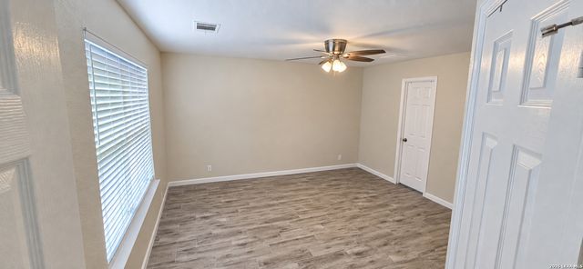 15727 COTTON TAIL LN, San Antonio, TX 78255