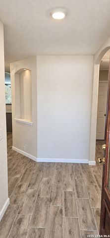 15727 COTTON TAIL LN, San Antonio, TX 78255